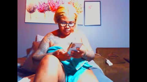Pearl online show from 01/22/25, 07:13