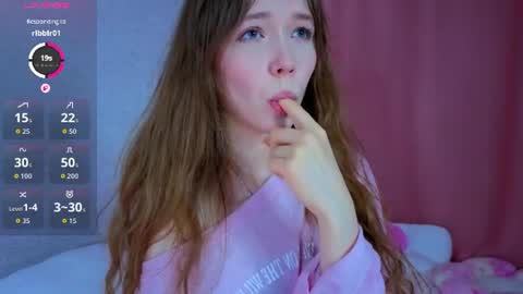 pearly_peach_ online show from 06/20/26, 12:14