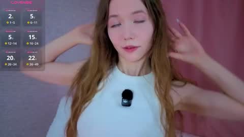 pearly_peach_ online show from 07/10/26, 12:04