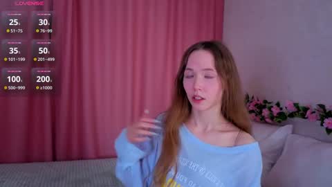 pearly_peach_ online show from 07/17/26, 12:17