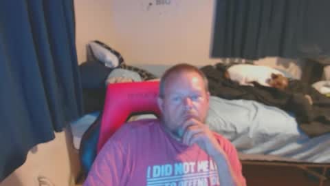 Snapshot of pecker40 chatting on 09/18/25, 01:18 pecker40 online show from 09/18/25, 01:18