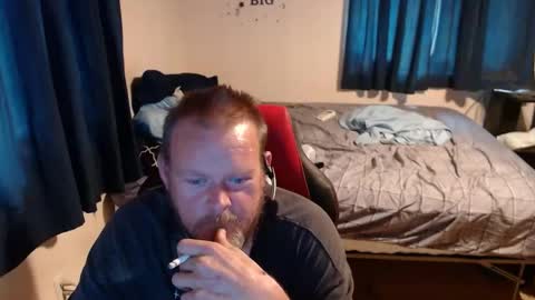 Snapshot of pecker40 chatting on 09/21/25, 08:54 pecker40 online show from 09/21/25, 08:54