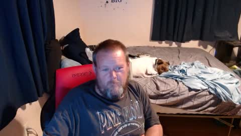 Snapshot of pecker40 chatting on 10/06/25, 02:53 pecker40 online show from 10/06/25, 02:53