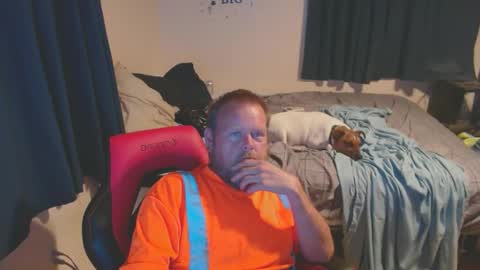 Snapshot of pecker40 chatting on 10/09/25, 12:08 pecker40 online show from 10/09/25, 12:08