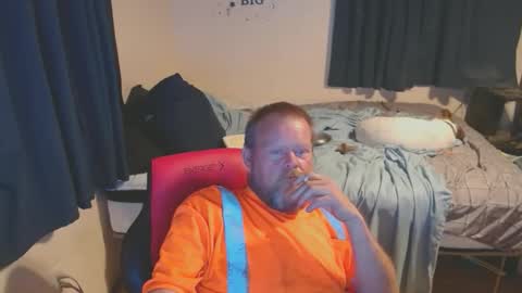 Snapshot of pecker40 chatting on 10/10/25, 02:54 pecker40 online show from 10/10/25, 02:54