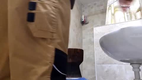 Snapshot of pedro892750 chatting on 01/16/25, 08:22 pedro892750 online show from 01/16/25, 08:22