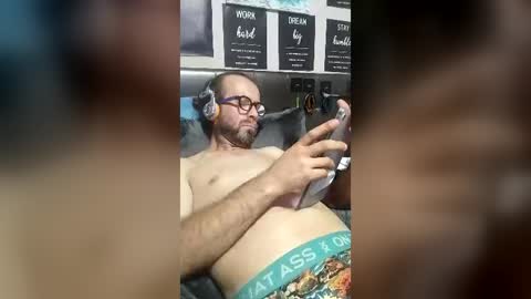 Snapshot of pedrocoelhopio chatting on 06/19/26, 02:38 pedrocoelhopio online show from 06/19/26, 02:38