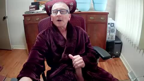 Snapshot of peepingmale chatting on 12/26/24, 01:32 peepingmale online show from 12/26/24, 01:32