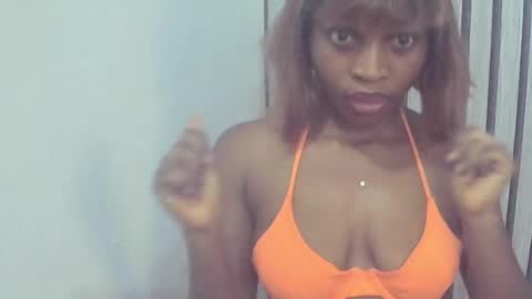 Lizzy online show from 10/10/25, 01:59