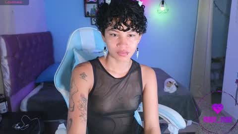 Snapshot of peggy_funn chatting on 03/05/25, 02:03 peggy-funn online show from 03/05/25, 02:03