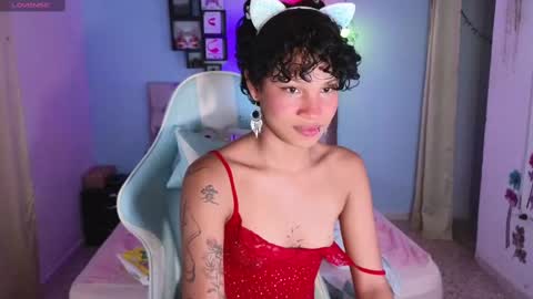 Snapshot of peggy_funn chatting on 03/07/25, 12:04 peggy-funn online show from 03/07/25, 12:04
