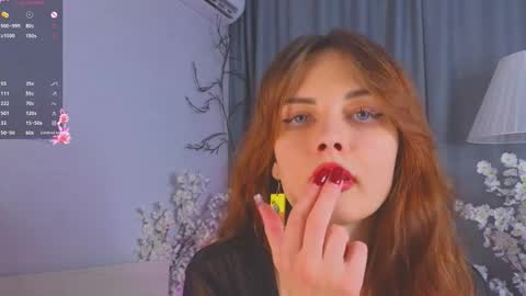 LisaDrako online show from 09/19/25, 08:53