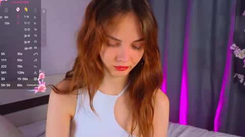 LisaDrako online show from 09/21/25, 08:21