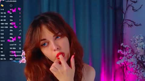 LisaDrako online show from 09/22/25, 08:44