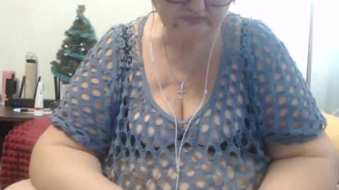 Snapshot of peggysoft chatting on 01/11/25, 11:12 PeggySoft online show from 01/11/25, 11:12