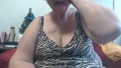 Snapshot of peggysoft chatting on 01/23/25, 10:11 PeggySoft online show from 01/23/25, 10:11