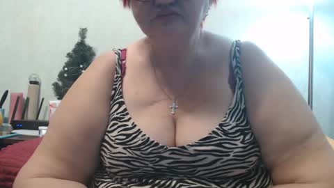 Snapshot of peggysoft chatting on 02/06/25, 12:11 PeggySoft online show from 02/06/25, 12:11