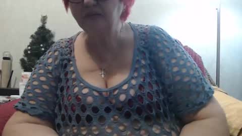 Snapshot of peggysoft chatting on 02/17/25, 06:04 PeggySoft online show from 02/17/25, 06:04