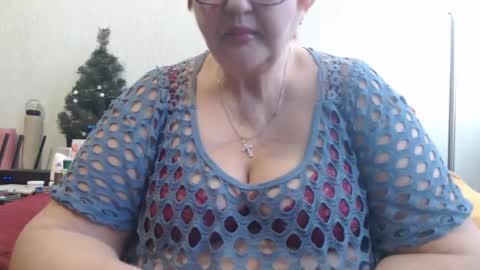 Snapshot of peggysoft chatting on 02/19/25, 01:17 PeggySoft online show from 02/19/25, 01:17