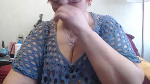 Snapshot of peggysoft chatting on 02/27/25, 01:07 PeggySoft online show from 02/27/25, 01:07