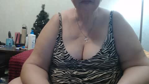 Snapshot of peggysoft chatting on 03/02/25, 05:04 PeggySoft online show from 03/02/25, 05:04