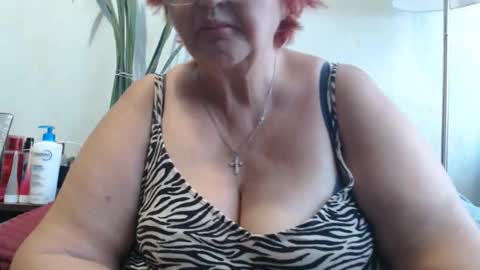 Snapshot of peggysoft chatting on 09/09/25, 06:13 PeggySoft online show from 09/09/25, 06:13