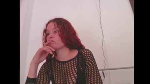 Snapshot of pelirroja_sexy chatting on 04/25/26, 12:08 pelirroja_sexy online show from 04/25/26, 12:08