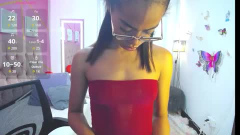 peneelopeecute online show from 10/27/25, 07:40