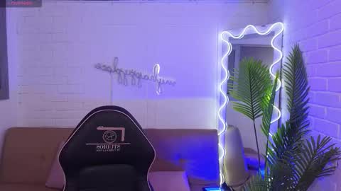 penelope online show from 10/09/25, 03:37