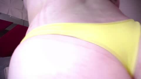 Snapshot of penelope_witts chatting on 04/17/26, 02:14 Penelope online show from 04/17/26, 02:14