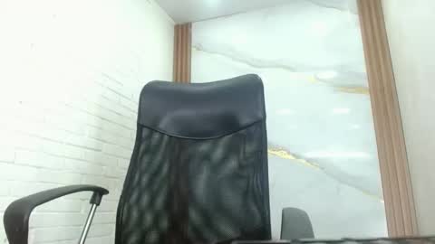 Snapshot of penelopee_rouse chatting on 10/25/25, 12:18 Penelopee Rouse online show from 10/25/25, 12:18