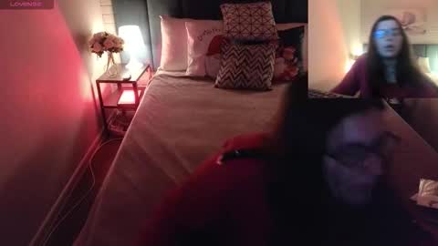 Snapshot of peneloppa_star chatting on 12/13/25, 10:04 Hi Im Peneloppa online show from 12/13/25, 10:04