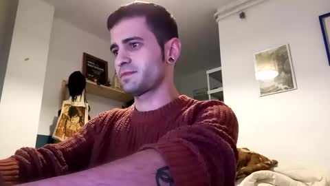 Snapshot of penesvoladores92 chatting on 12/14/24, 04:34 penesvoladores92 online show from 12/14/24, 04:34