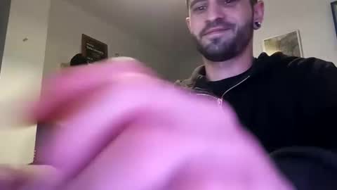 Snapshot of penesvoladores92 chatting on 12/29/24, 03:22 penesvoladores92 online show from 12/29/24, 03:22