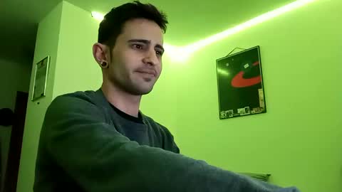 Snapshot of penesvoladores92 chatting on 01/16/25, 02:19 penesvoladores92 online show from 01/16/25, 02:19