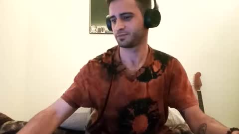 Snapshot of penesvoladores92 chatting on 01/31/25, 02:04 penesvoladores92 online show from 01/31/25, 02:04