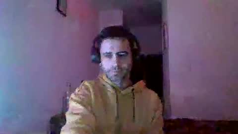 Snapshot of penesvoladores92 chatting on 02/14/25, 02:07 penesvoladores92 online show from 02/14/25, 02:07