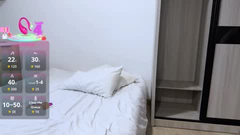 Snapshot of penny_coco chatting on 11/21/25, 09:19 penny_coco online show from 11/21/25, 09:19