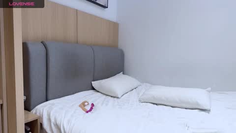 Snapshot of penny_coco chatting on 12/16/25, 09:25 penny_coco online show from 12/16/25, 09:25