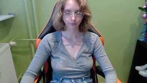 Snapshot of penny_lust chatting on 01/05/26, 05:27 Penny online show from 01/05/26, 05:27