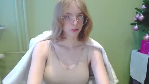 Snapshot of penny_lust chatting on 02/05/26, 07:35 Penny online show from 02/05/26, 07:35