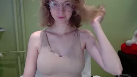 Snapshot of penny_lust chatting on 02/12/26, 07:36 Penny online show from 02/12/26, 07:36