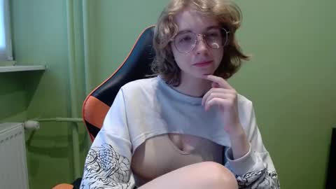 Snapshot of penny_lust chatting on 05/06/26, 06:30 Penny online show from 05/06/26, 06:30