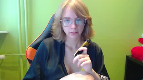 Snapshot of penny_lust chatting on 05/18/26, 08:09 Penny online show from 05/18/26, 08:09