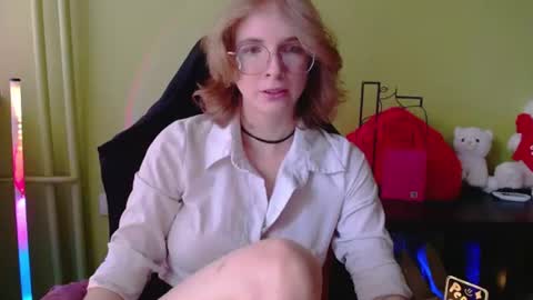 Snapshot of penny_lust chatting on 06/10/26, 12:37 Penny online show from 06/10/26, 12:37