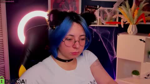 penny online show from 11/03/25, 01:40