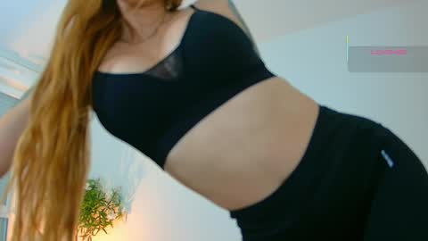 Snapshot of pennyy__ chatting on 06/05/26, 09:42 Hi Im Penelope better vibrations 1111 online show from 06/05/26, 09:42