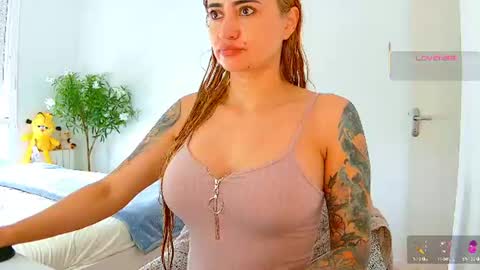 Hi Im Penelope  better vibrations  1111 online show from 07/14/26, 08:19