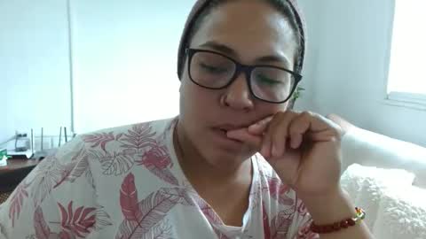 Snapshot of pepitt45 chatting on 04/17/26, 02:31 Megan online show from 04/17/26, 02:31