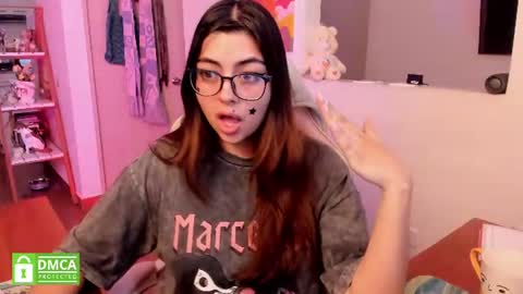 Sarah Ana Banana online show from 07/17/26, 01:51